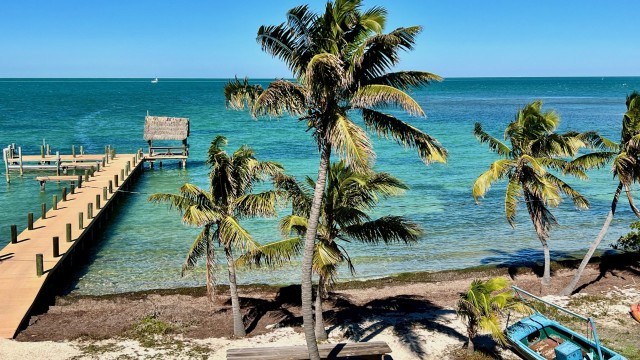 At the end of the bike path on the 7 Mile Bridge at Pigeon Key